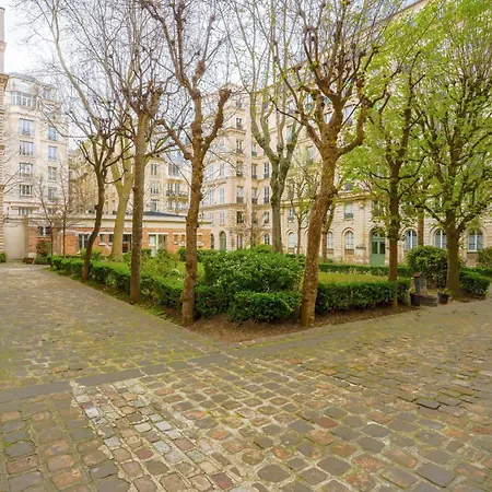 Spacious And Peaceful 1 Bd In Apartmán